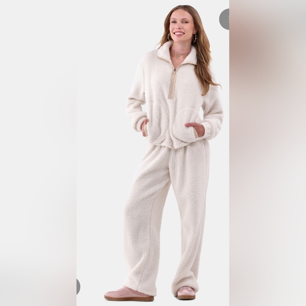 No Boundaries Plush Sherpa Zip-Up Jacket in Cream and Tan